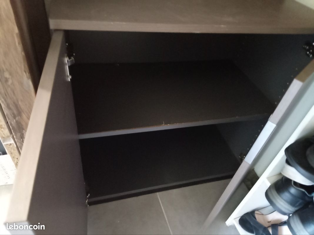 Meuble bas bois gris foncé état quasi neuf (image 1)
