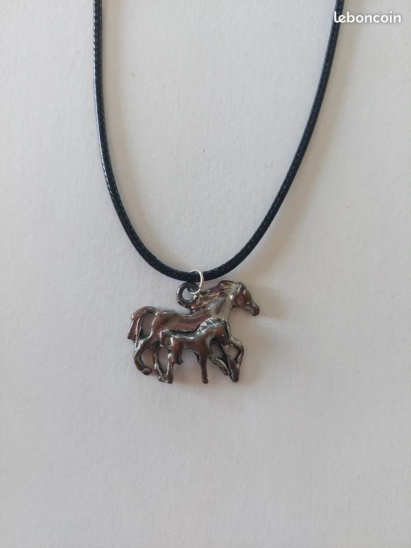 Collier cordon noir pendentif cheval argent – Y2K / Cowgirl / Western 2000's / Wild spirit (image 3)