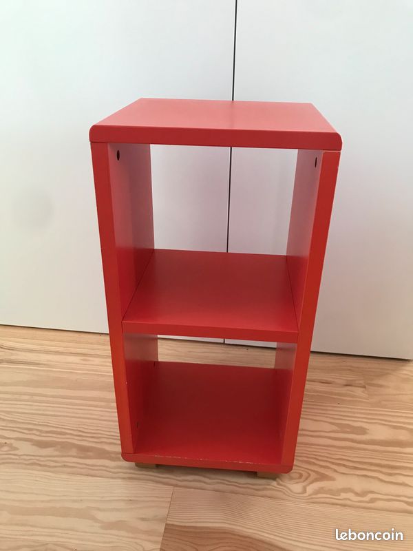 Table de nuit/bibliothèque pour enfant (image 1)