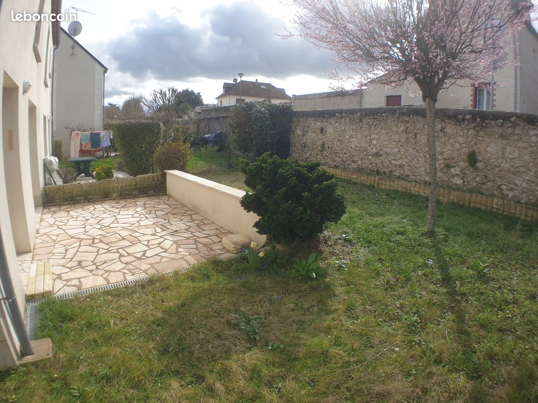 Maison 4 pièces 80 m² · à Vineuil · 80 m² · 980 €/mois