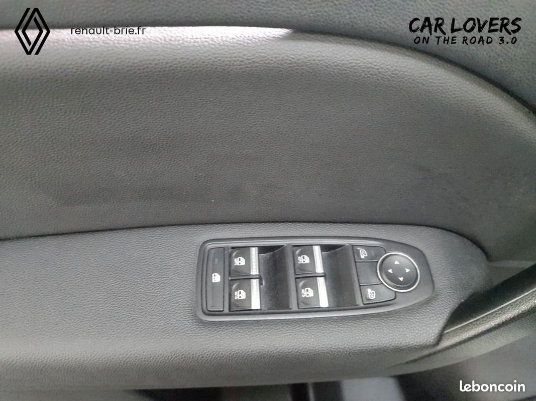 RENAULT Captur E-Tech full hybrid 145 Techno fast track (image 16)