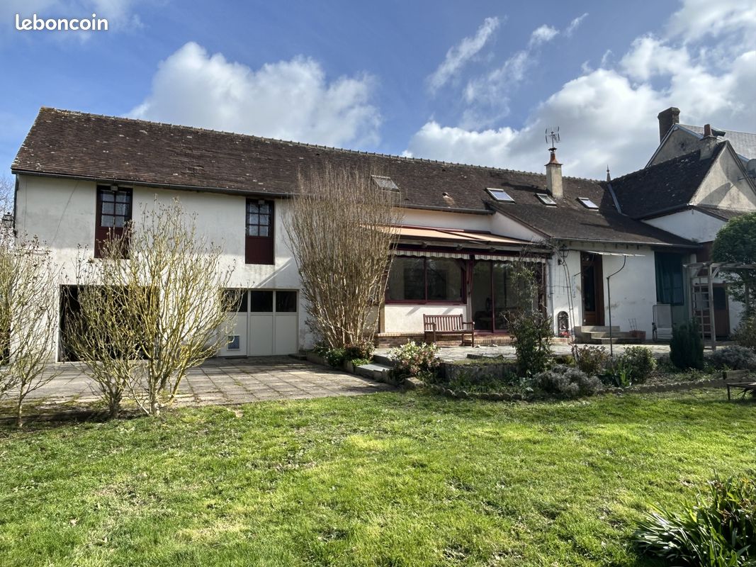 Maison 7 pièces 133 m² · à Cour-Maugis sur Huisne · 133 m² · 185 500 €