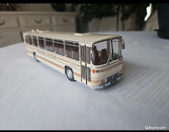 OPO 10 - Autobus Compatible avec SAVIEM Chausson SC1 / Maroc 1960 Bus Collection 1/43 - BUS094