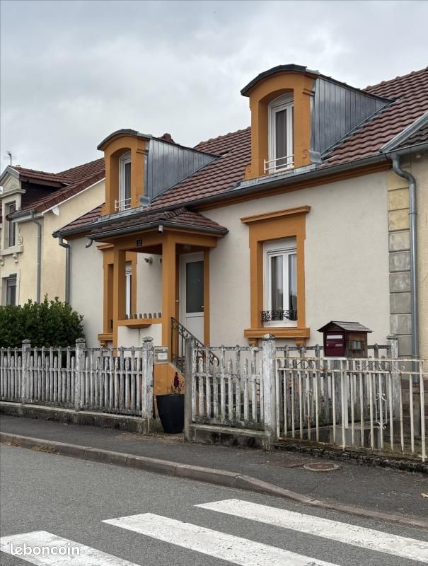 Appartement 4 pièces 100 m² · à Lure · 100 m² · 683 €/mois