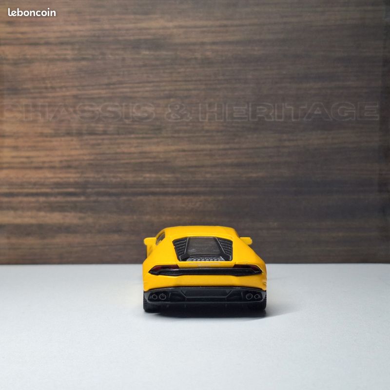 Lamborghini huracan miniature 1/43 (image 4)