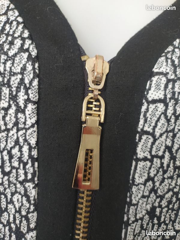 Robe droite NANA BAILA motifs arabesques irisés pas cher