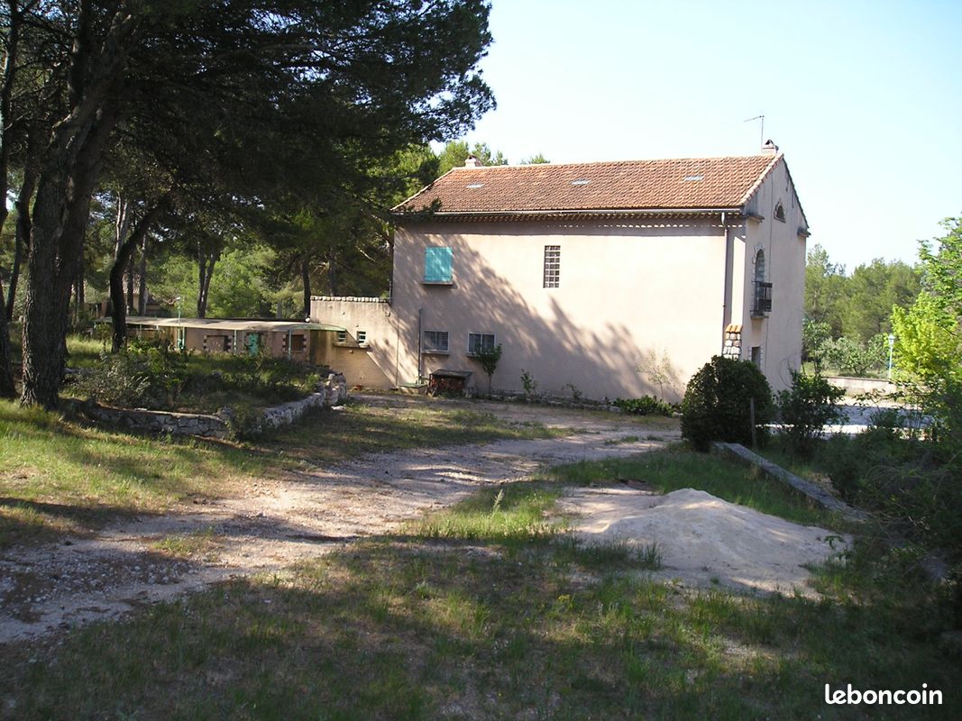 Maison 5 pièces 150 m² · à Ventabren · 150 m² · 890 000 €