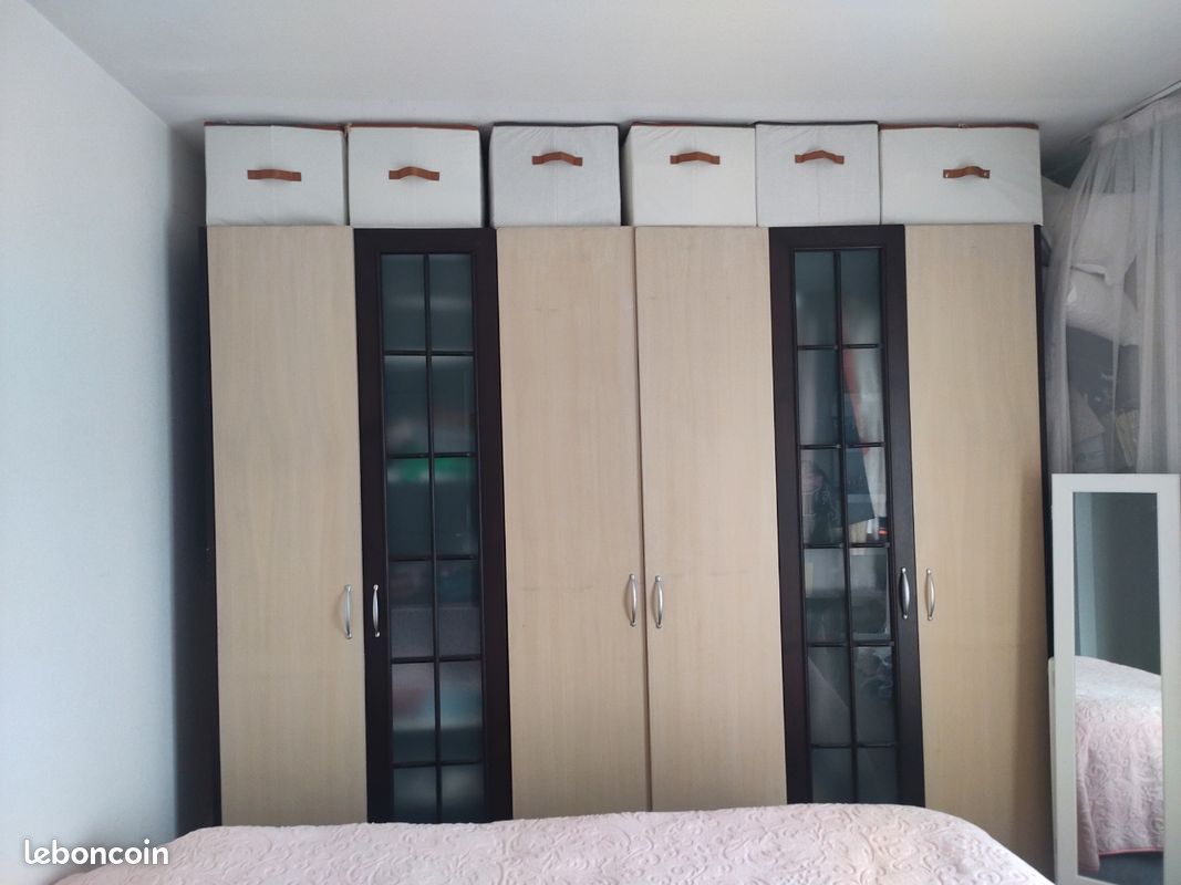 Armoire et lit (image 1)