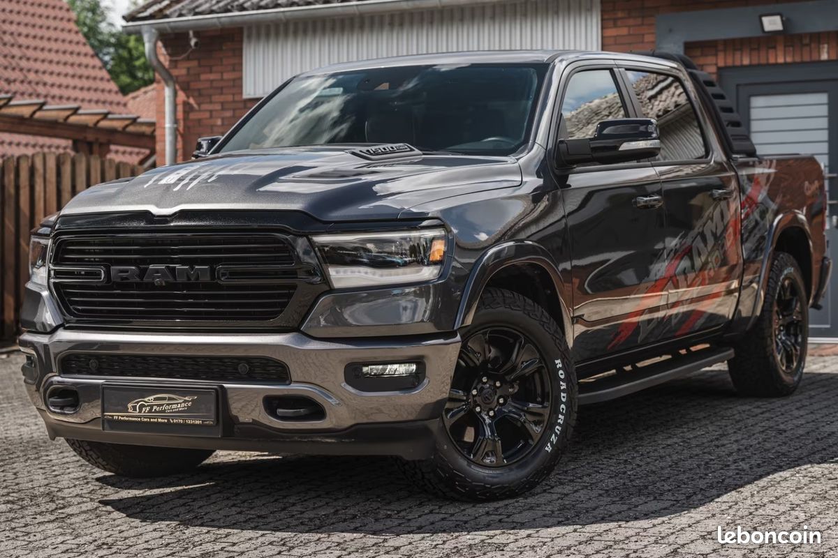 Dodge RAM 1500 Laramie eTorque GPL 5.7 V8 HEMI 401 ch 4x4 – Harman Kardon – Pano – 360° (image 2)