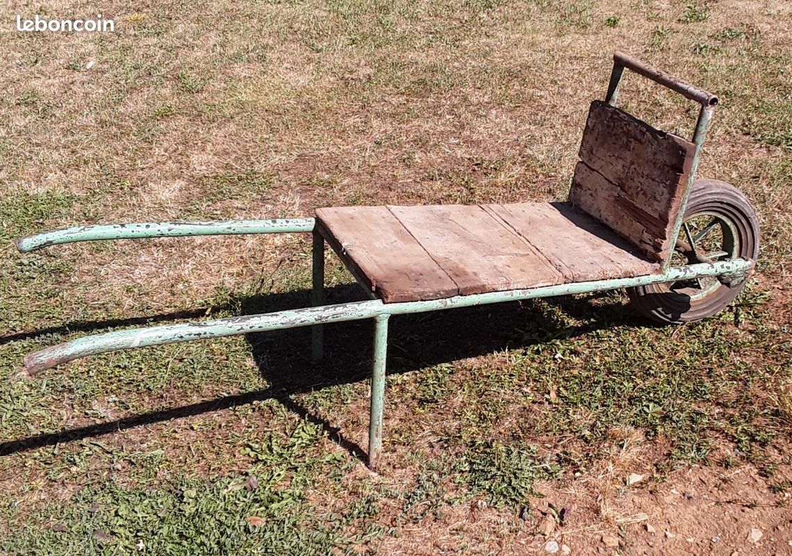 Brouette artisanale (image 1)