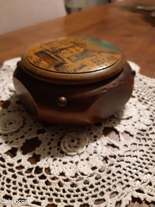 Boîte à souvenirs en Bois Vintage (image 3)