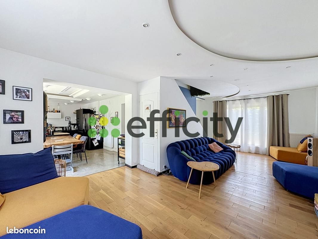 Maison 7 pièces 134 m² · à Gournay-sur-Marne · 134 m² · 548 000 €