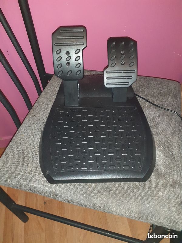 Volants thrustmaster (image 2)