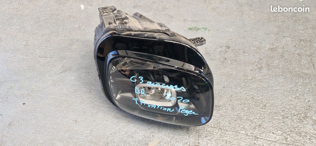 PHARE DROIT CITROEN C3 aircross 2020 optique air cross (image 1)