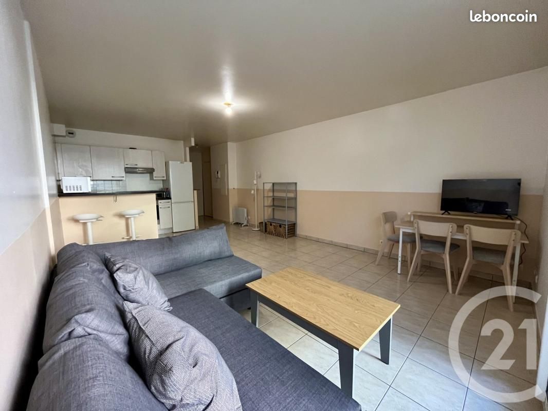 Appartement 1 pièce 36 m² · à Joinville-le-Pont · 36 m² · 1 050 €/mois