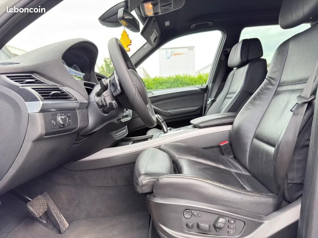 Bmw x5 m50d *leder*xenon*hud*navi* 381 ch 4x4 bva - hayon électrique pack sport volant en cuir (image 9)