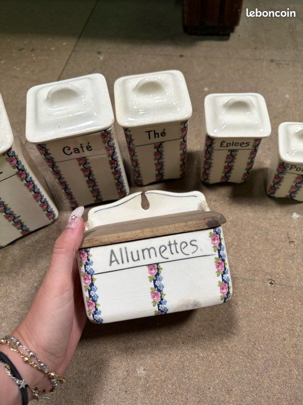 Séries de 7 pots à épices anciens (image 2)