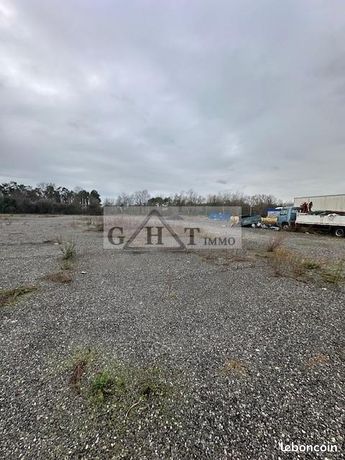 Terrain 5 200 m² Chaumes En Brie