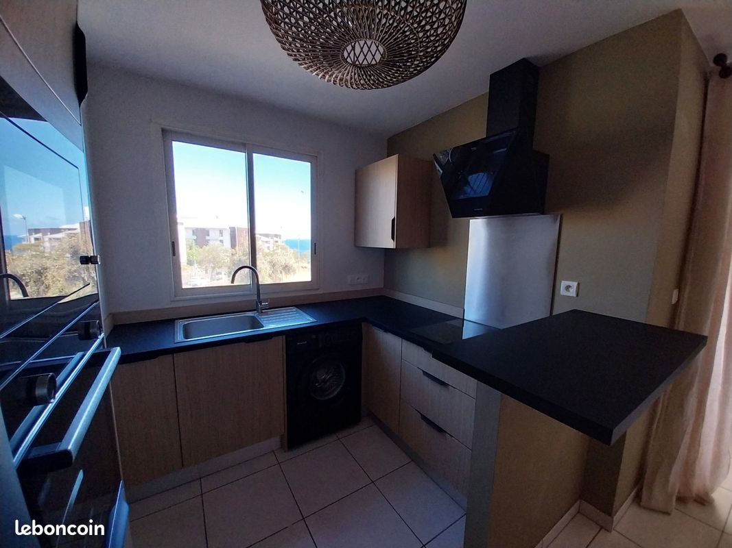 Appartement 3 pièces 65 m² · à Saint-Paul · 65 m² · 985 €