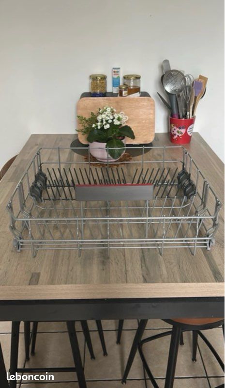 Paniers lave vaisselle BOSCH (image 1)