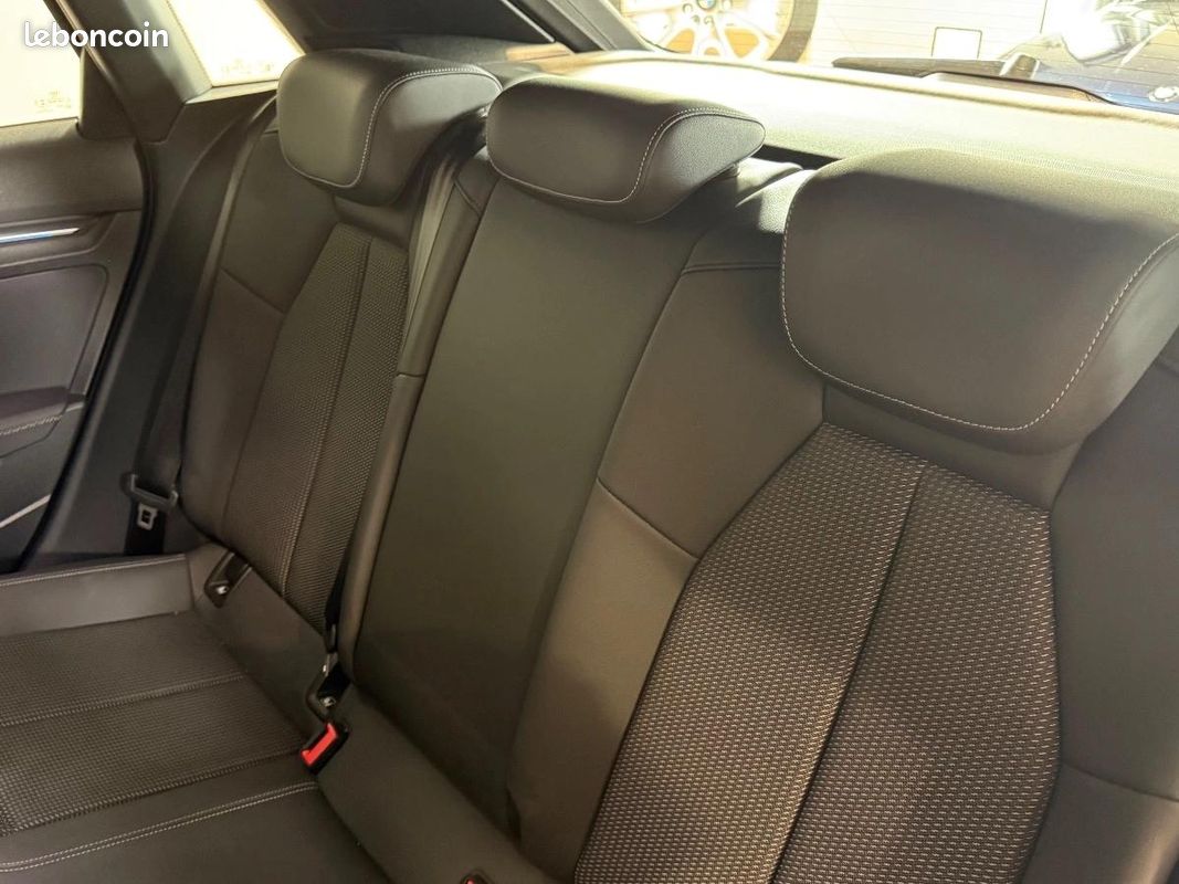 Audi A3 SPORTBACK 1.5 35 TFSI 150 HYBRID MHEV S-LINE EDITION S-TRONIC BVA/ Entretien complet AUDI (image 27)