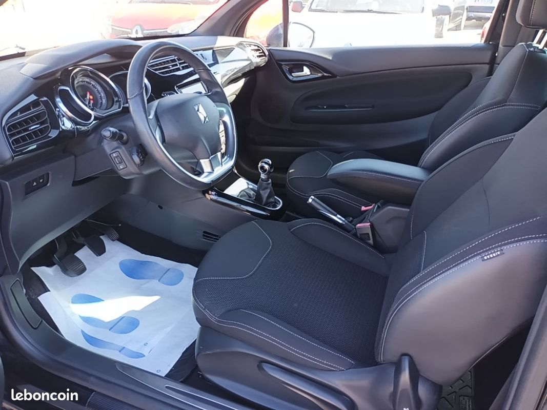 Citroën DS3 e-HDi 90 Airdream So Chic (image 11)