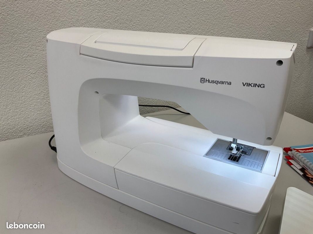 Machine à coudre et à broder HUSQVARNA DIAMOND DE LUXE (image 5)