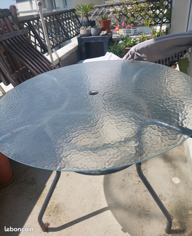 Table verre et métal pour table ronde terrasse ou jardin (image 1)