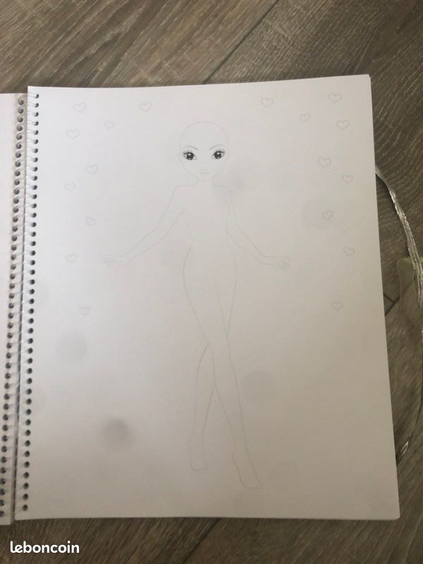 Cahier de dessins top-models (image 3)