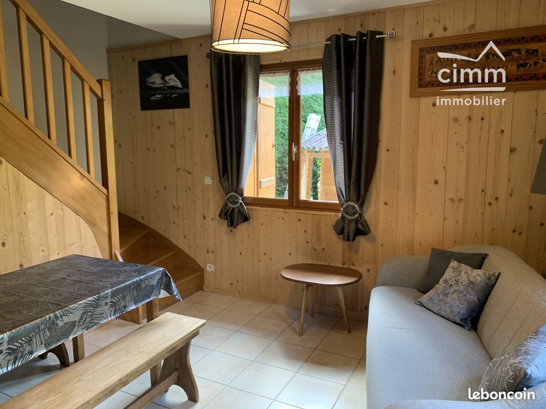 Appartement 3 pièces 46 m² · à Magland · 46 m² · 985 €/mois