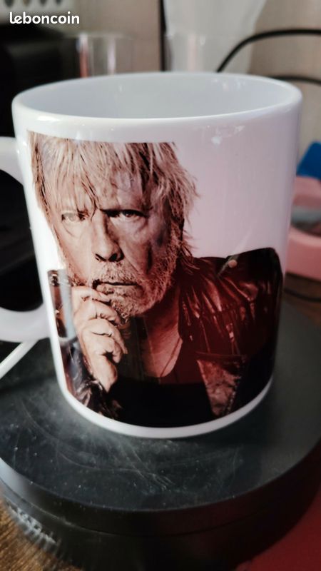 Renaud mug (image 1)