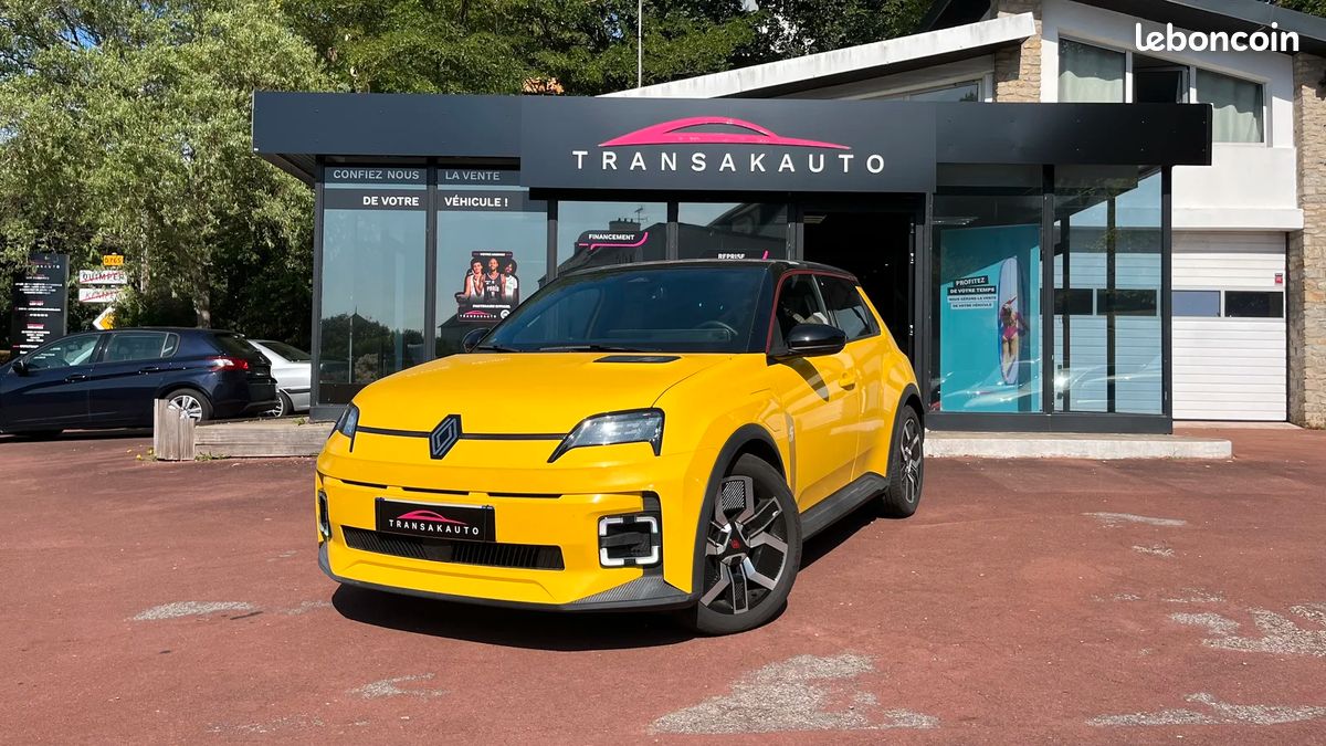 Renault 5 E-TECH 150ch autonomie confort Techno / FAIBLE KILOMÉTRAGE (image 1)