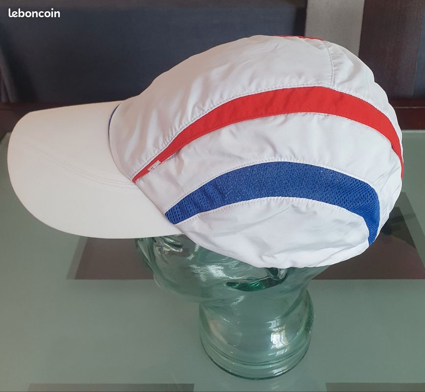 Casquette Running Adidas en Tissu Technique Respirant Bleu Blanc Rouge, Fitted Taille L, Vintage Y2K (image 4)