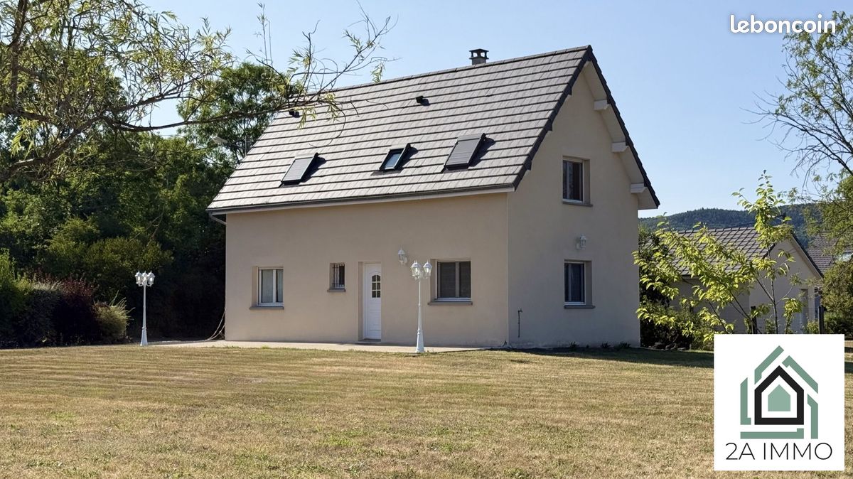 Maison 5 pièces 100 m² · à Saint-Pierre-Roche · 100 m² · 250 000 €