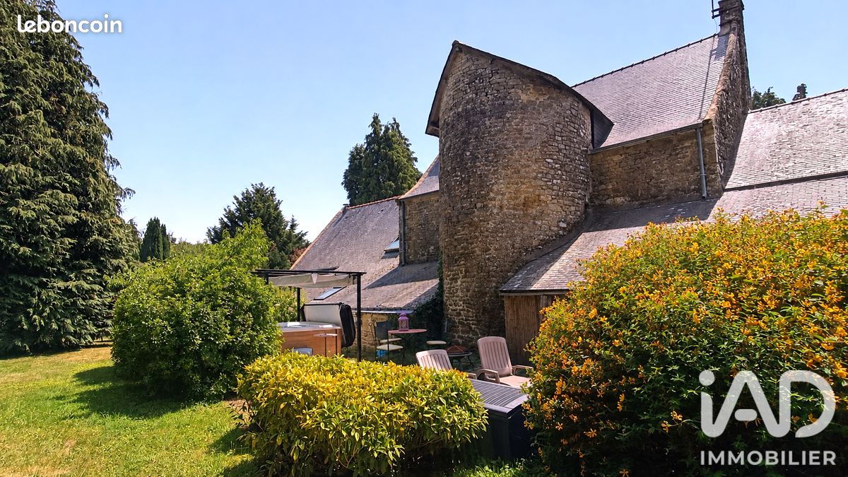 Maison 12 pièces 360 m² · à La Vraie-Croix · 360 m² · 719 000 €