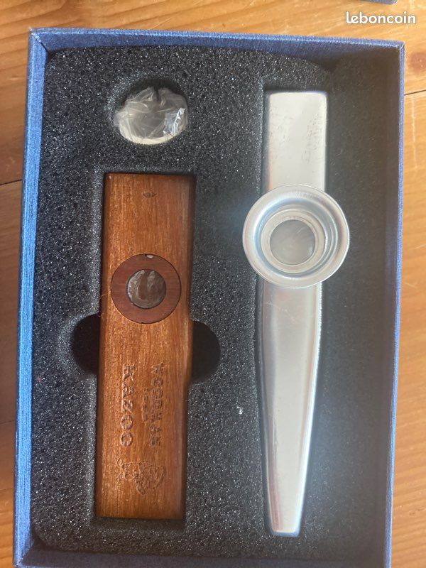 Kazoo instrument (image 2)