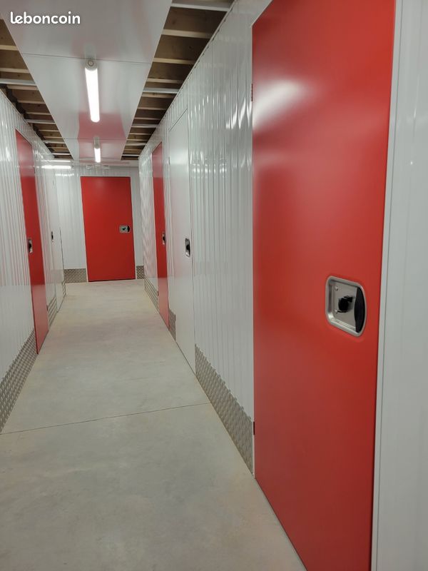 Box de stockage · à Barbezieux-Saint-Hilaire · 30 €/mois
