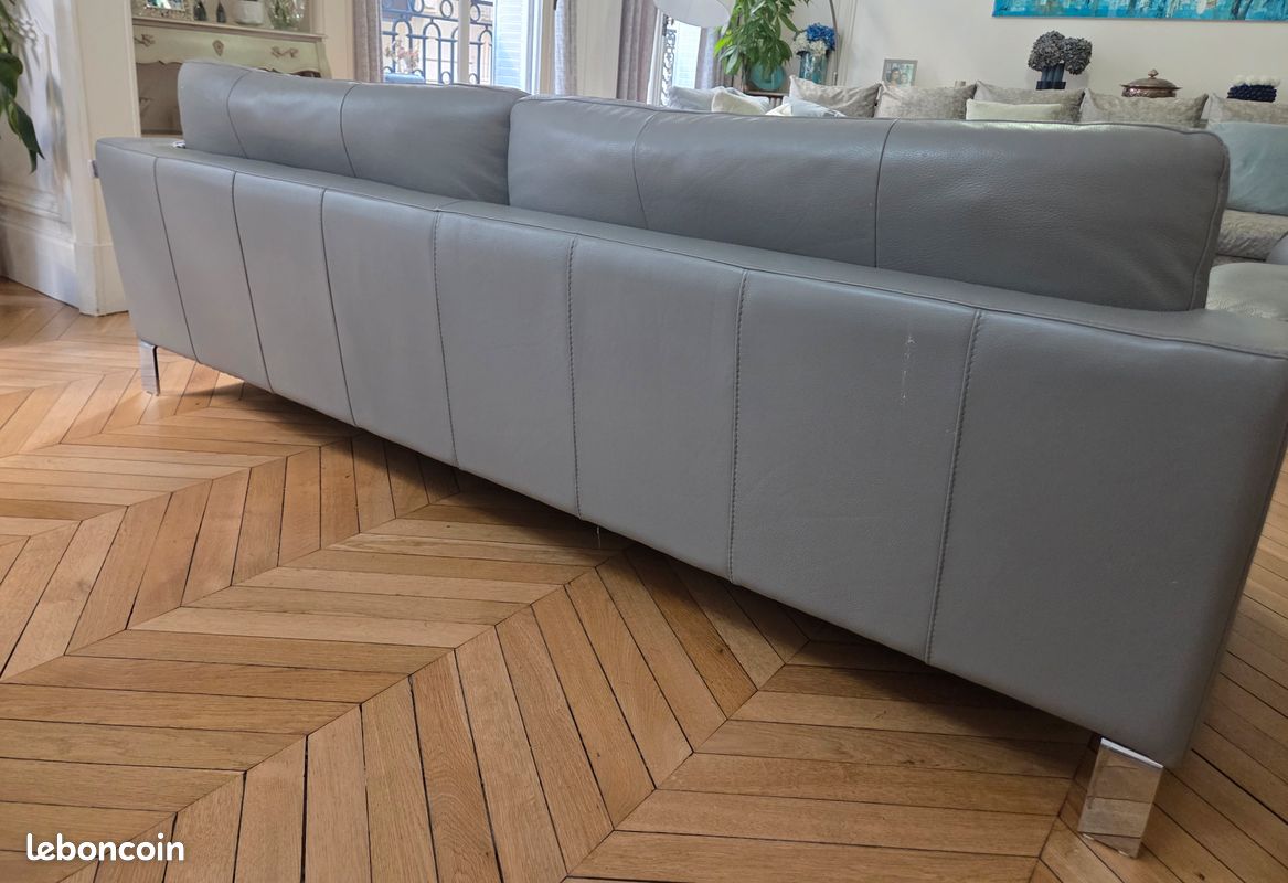 Canapé Gautier 3 places en cuir gris + pouf repose pied (image 3)