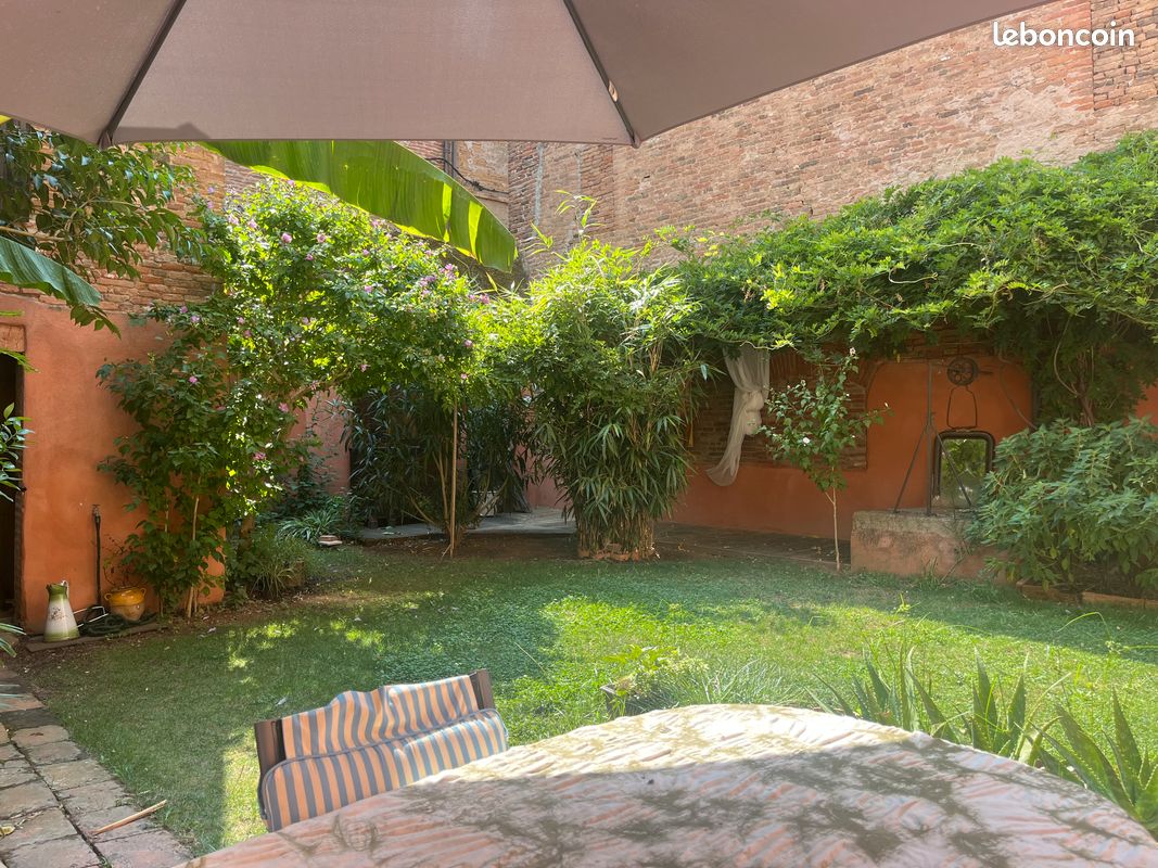 Maison 8 pièces 330 m² · à Rabastens · 330 m² · 449 000 €