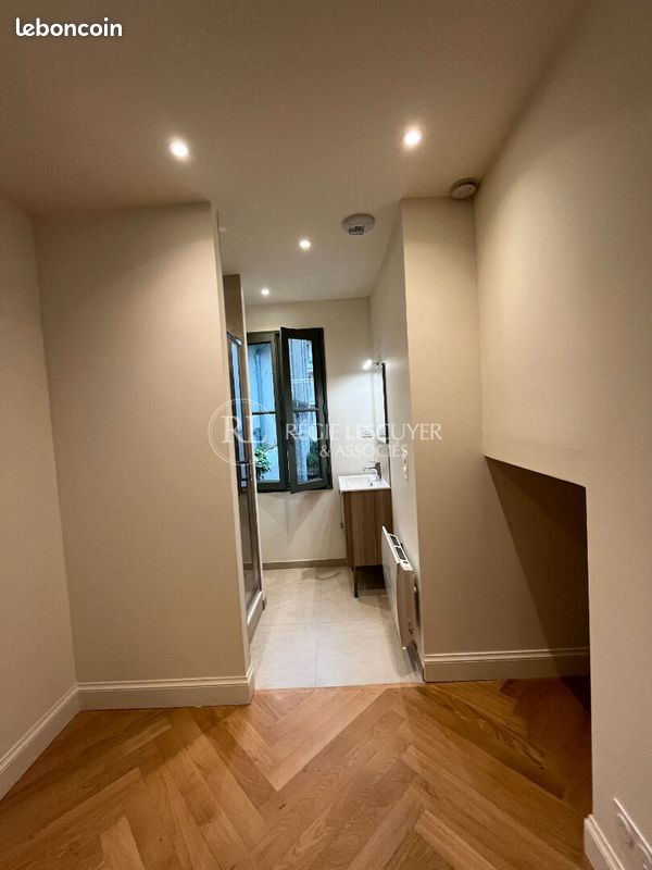 Appartement 1 pièce 10 m² · à Lyon · 10 m² · 650 €