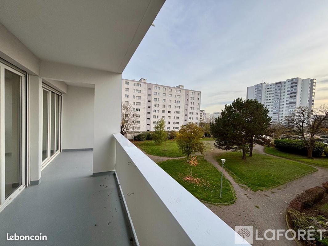 Appartement 3 pièces 80 m² · à Hoenheim · 80 m² · 155 000 €