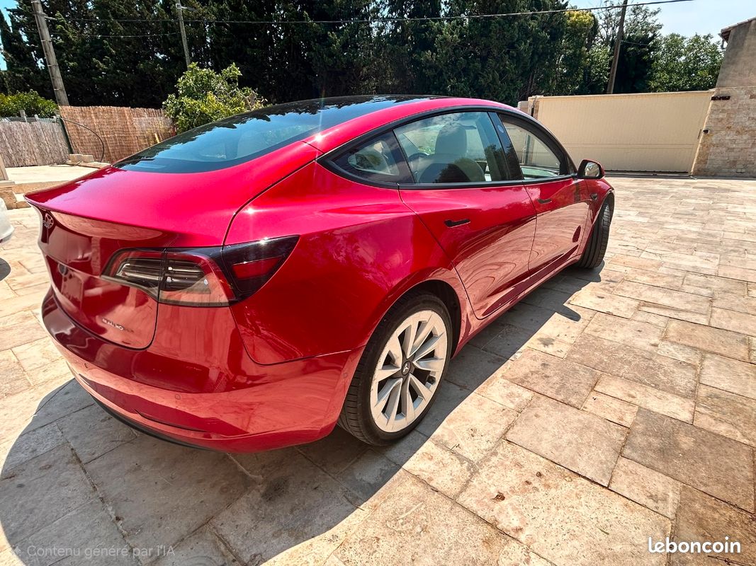 Tesla (image 2)