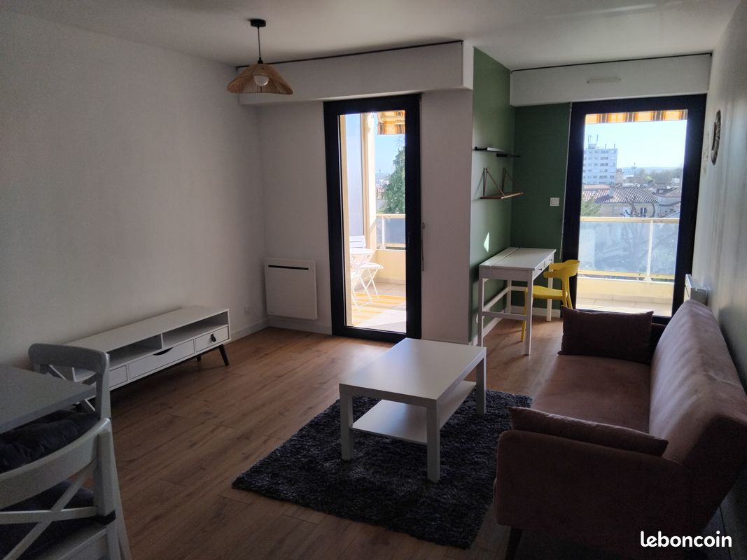 Appartement 2 pièces 50 m² · à Niort · 50 m² · 740 €/mois