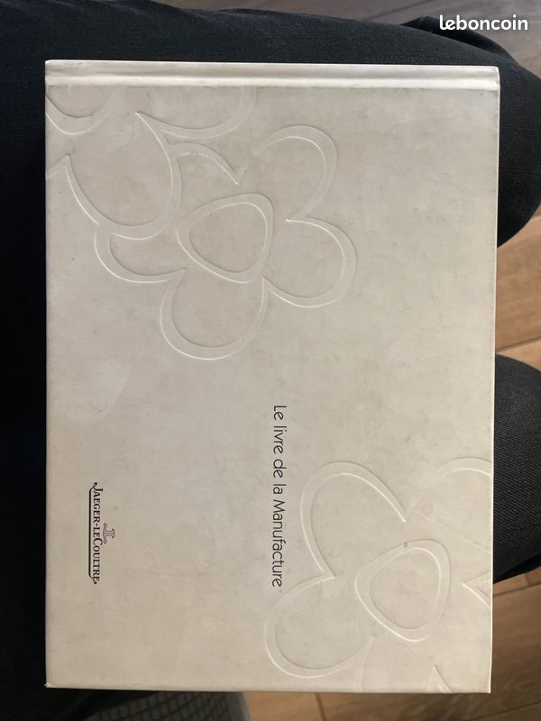 Le livre de la Manufacture Jaeger le Coultre (image 1)