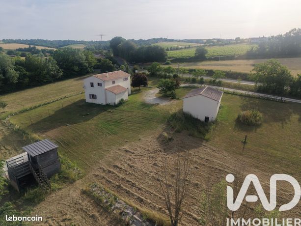 Propriété 7 pièces 143 m²