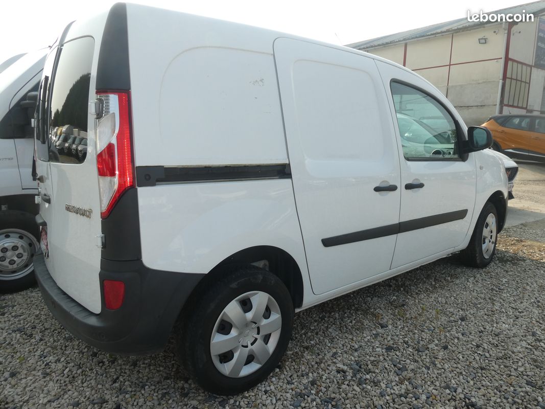 Renault kangoo 1.5l bluedci 95ch pack cd/clim 3 places (image 5)