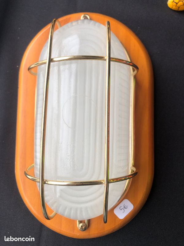 Luminaire (image 1)