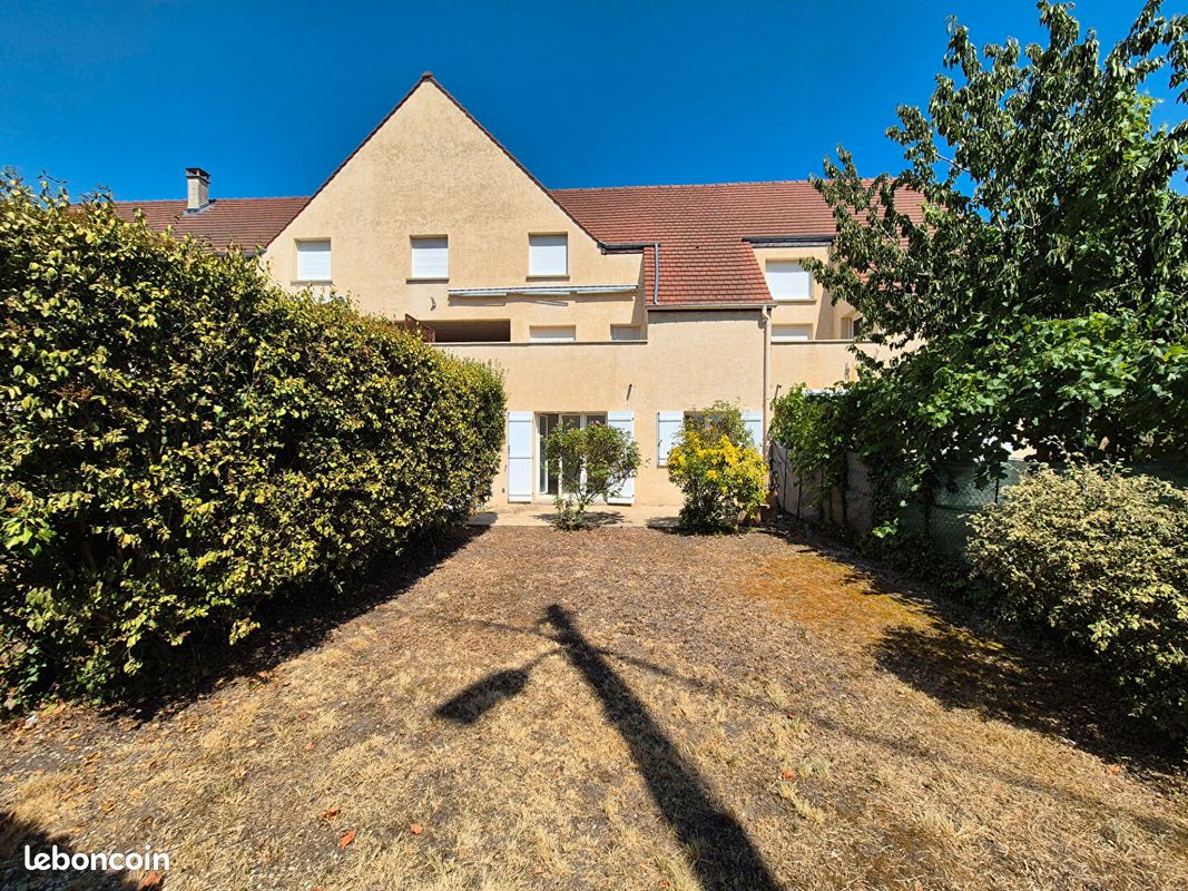 Appartement 3 pièces 64 m² · à Dammarie-les-Lys · 64 m² · 179 000 €