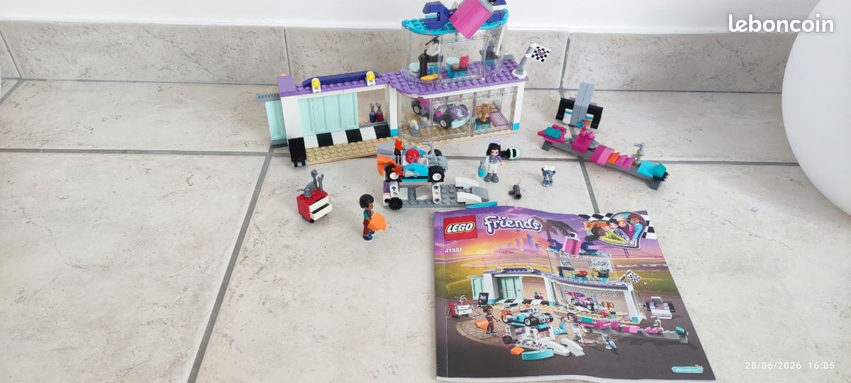 Lego 41351 l'atelier de customisation (image 2)