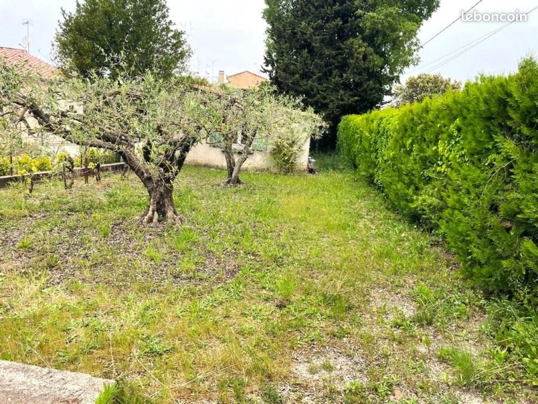 Terrain 521 m² Villevieille · 139 000 €
